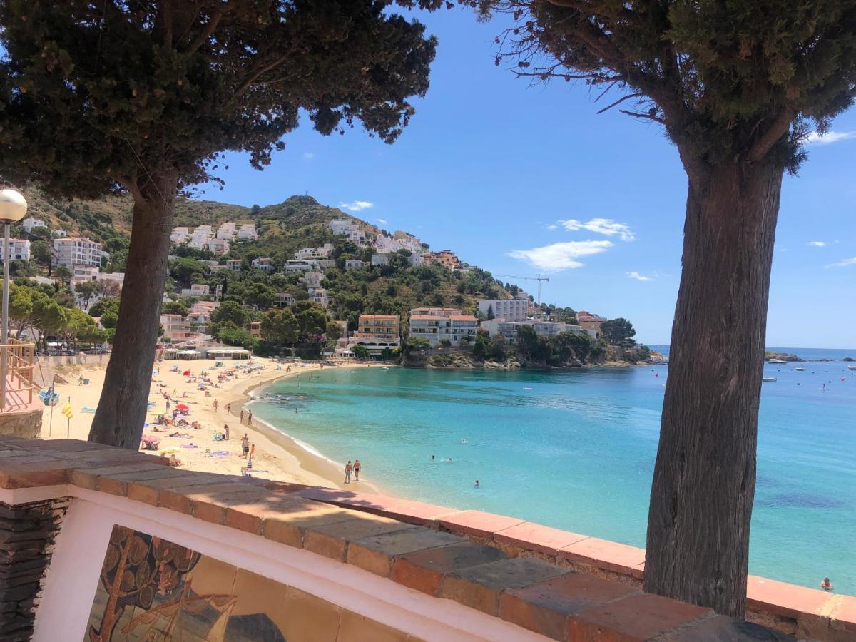 Appartamento Pere Rahola - En La Playa De Canyelles Con Vistas Esplendidas - Terraza - Wifi